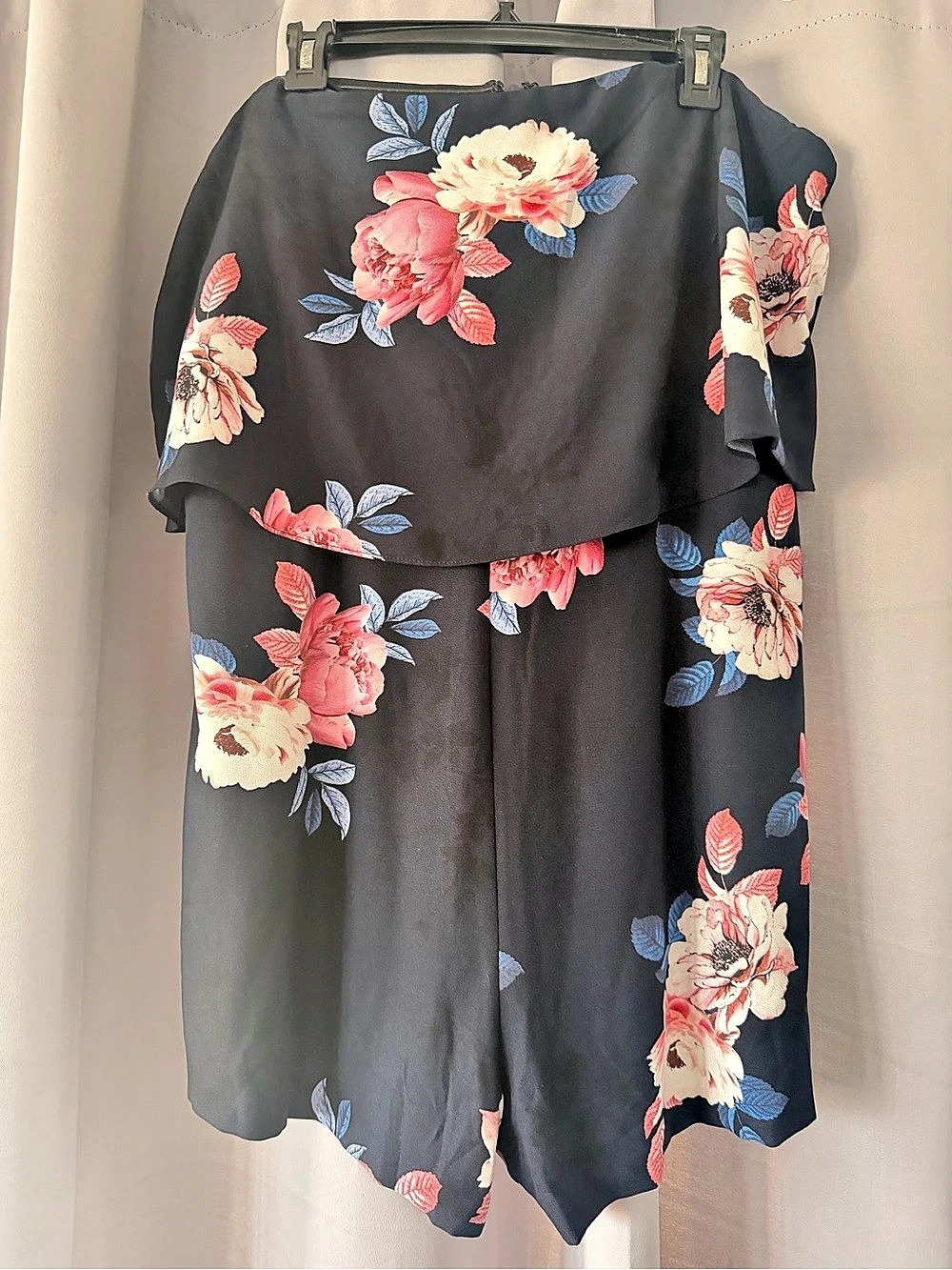NWT City Chic Floral Short Romper - Size 18